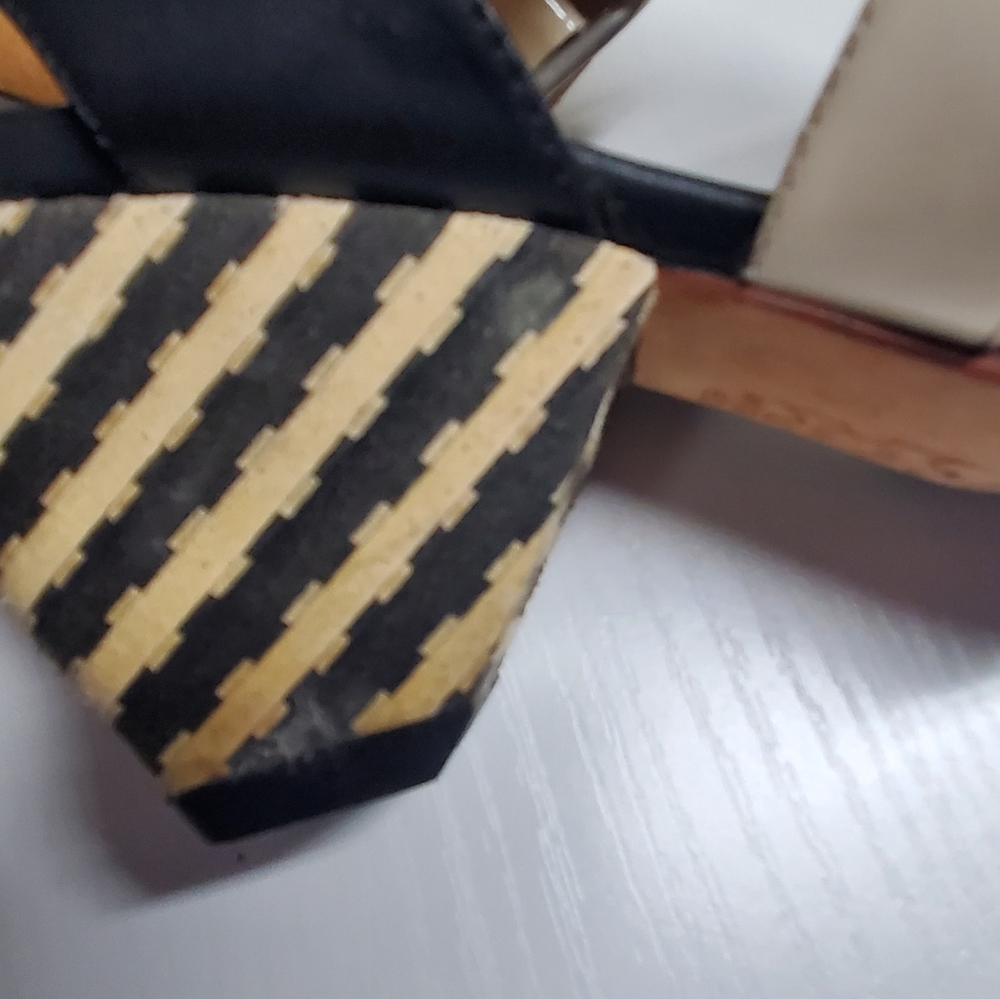 Fluevog Purpose Objective Low-Heeled Fisherman Sa… - image 6